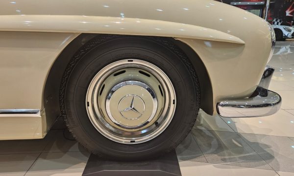 1955 MercedesBenz 300SL Gullwing 8