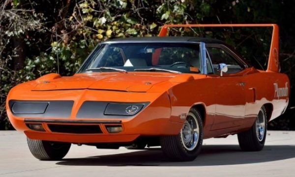 1970 Plymouth Superbird 426 Hemi 1