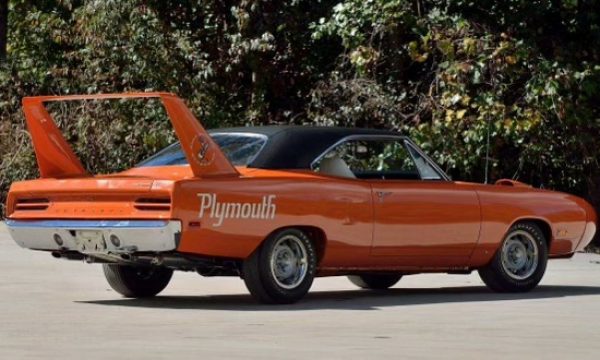 1970 Plymouth Superbird 426 Hemi 2