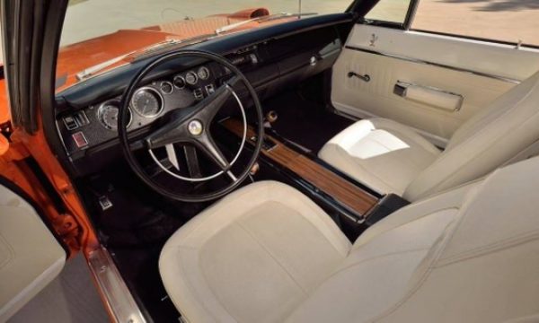 1970 Plymouth Superbird 426 Hemi 4