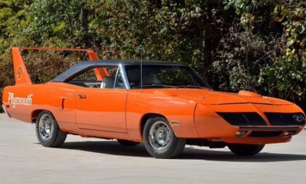 1970 Plymouth Superbird 426 Hemi 6